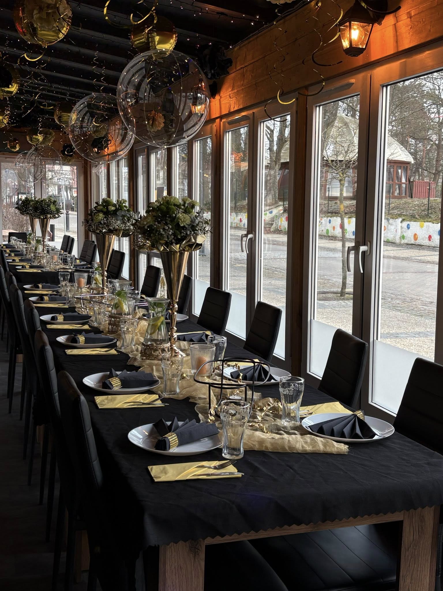 Imprezy okolicznościowe w restauracji Kapitan Fred